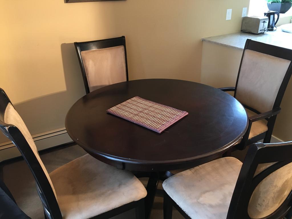 Olympic Suites Calgary Bagian luar foto