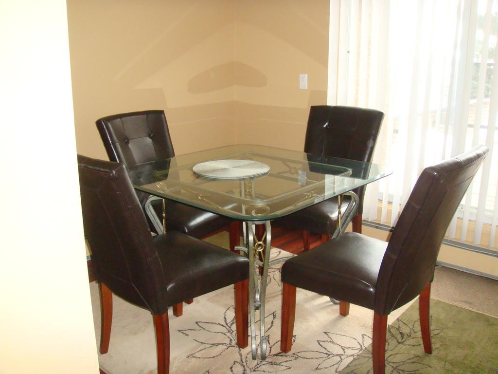 Olympic Suites Calgary Bagian luar foto