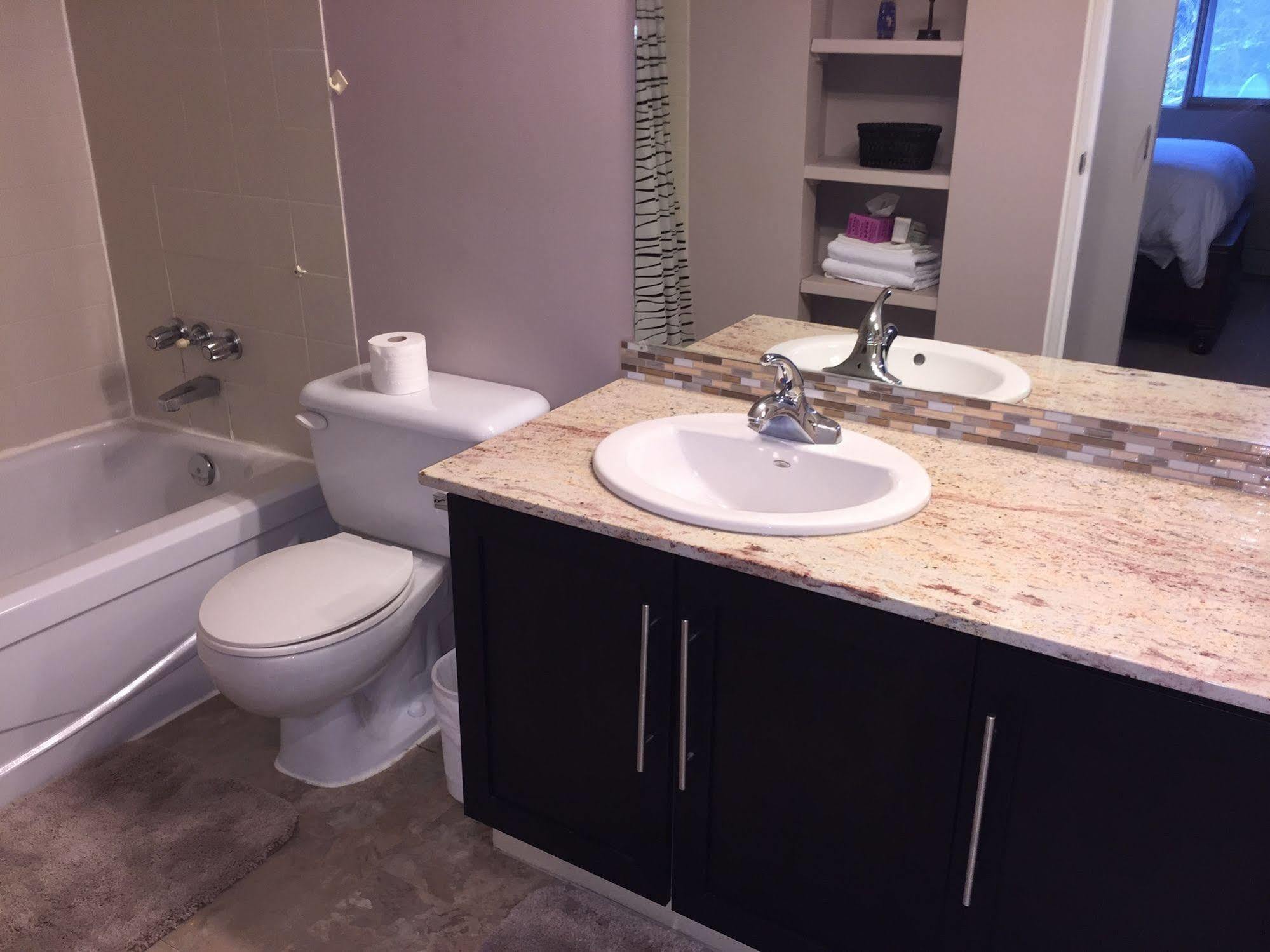 Olympic Suites Calgary Bagian luar foto