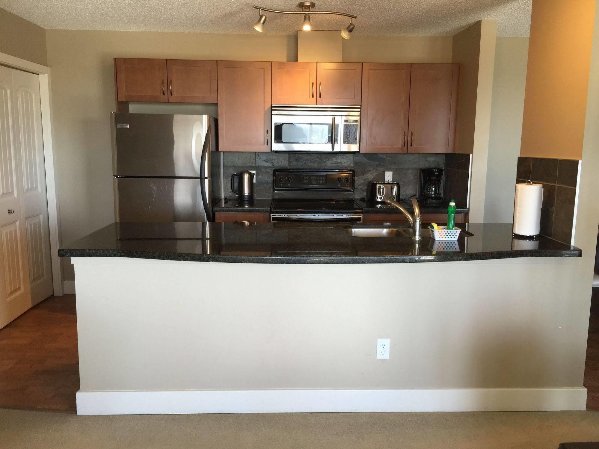 Olympic Suites Calgary Bagian luar foto