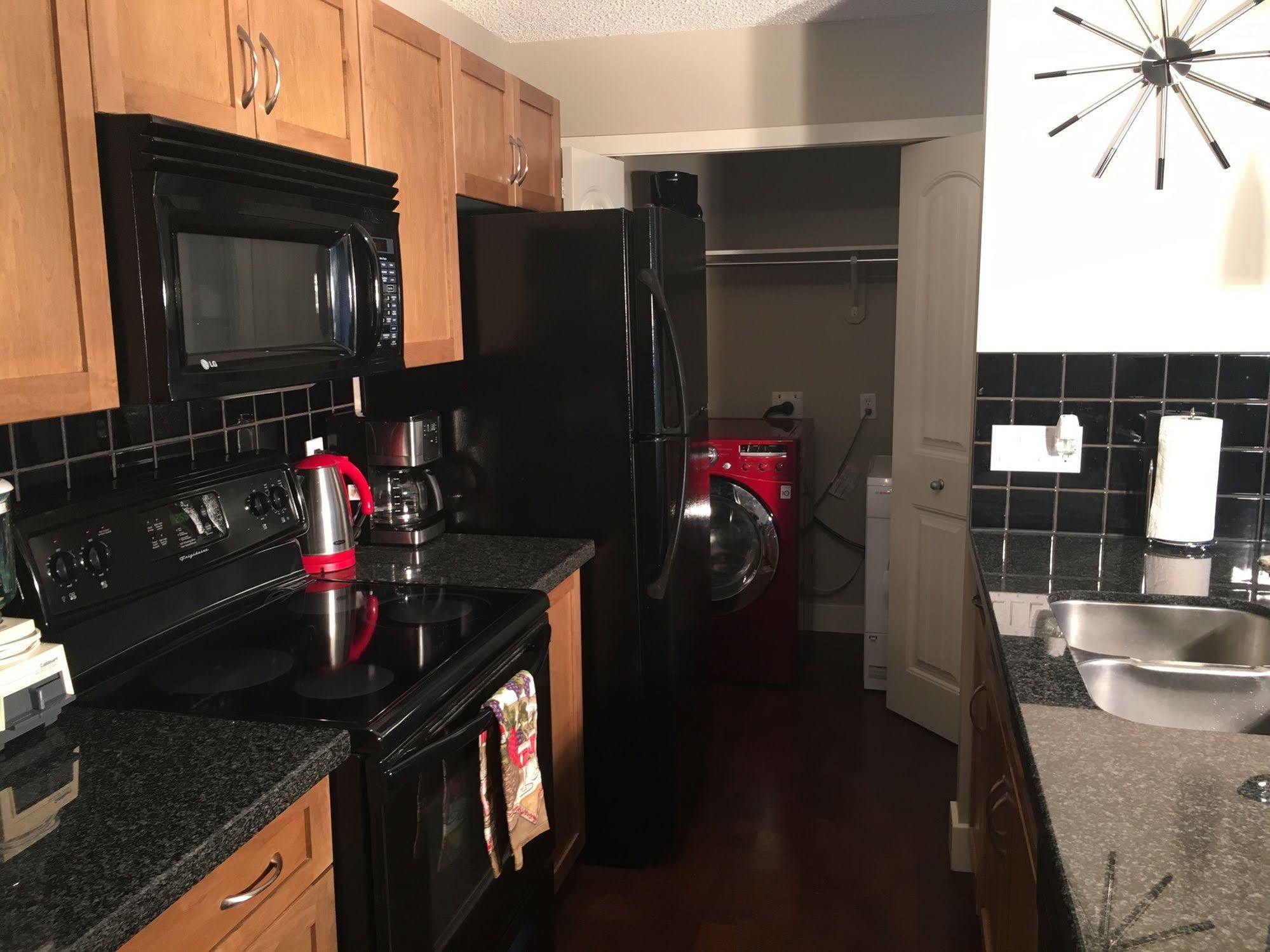 Olympic Suites Calgary Bagian luar foto