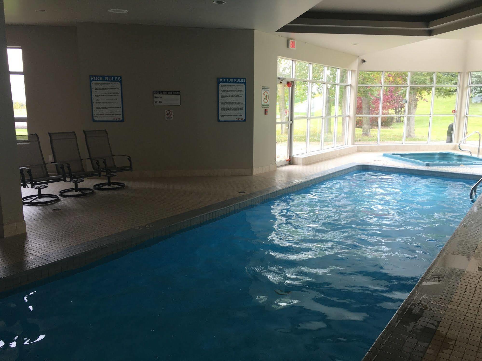 Olympic Suites Calgary Bagian luar foto