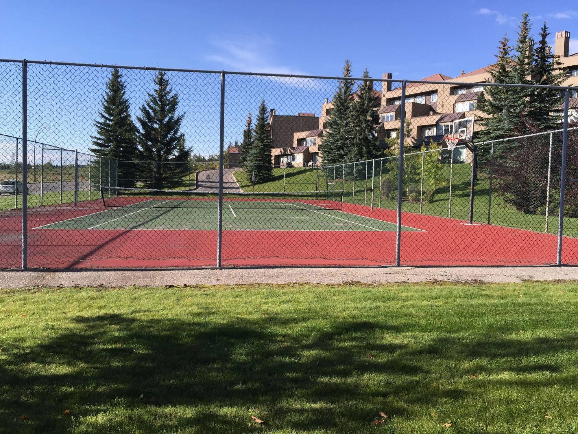 Olympic Suites Calgary Bagian luar foto